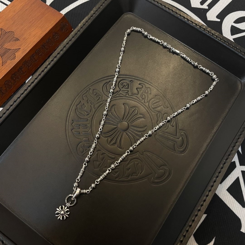Ch**me He**ts necklaces